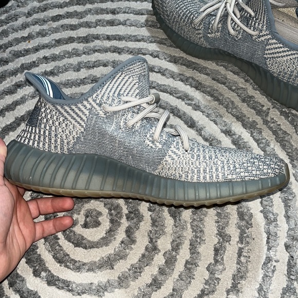 YEEZY 350 ISRAFIL - Picture 6 of 8